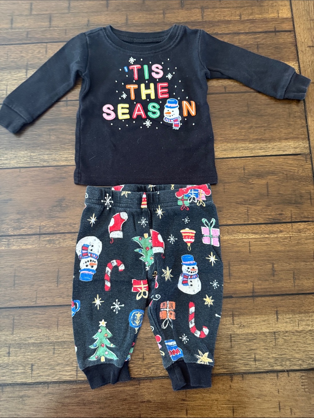 PJ Place Black 'Tis The Season Holiday Pajama Set with Colorful Lettering